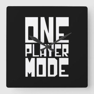 HORLOGE CARRÉE ONE PLAYER MODE