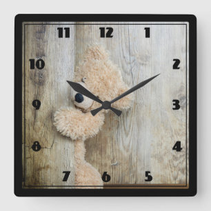 Horloge Carrée Ours farci mignon Fond en bois rustique