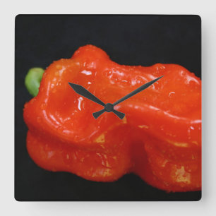 Horloge Carrée Poivron rouge frais