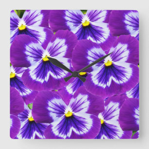 Horloge Carrée Purple Pansies With Butterfly Like Petals