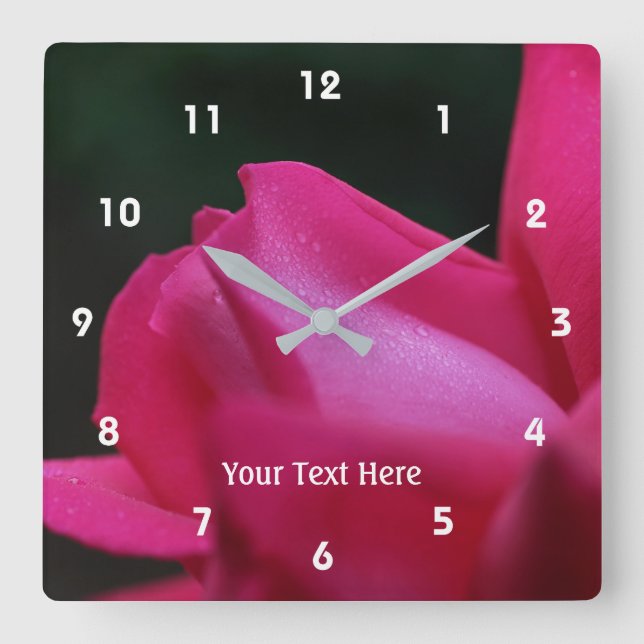 Horloge Carrée Red Rosebud And Raindrops Nature (Recto)