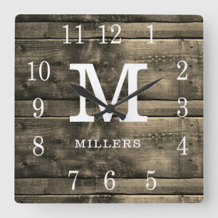 Horloge Carrée Russe Barn Wood Nom de famille Monogramme Farmhous