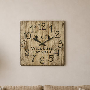 Horloge Carrée Rustic Personalized Brown Wood Custom