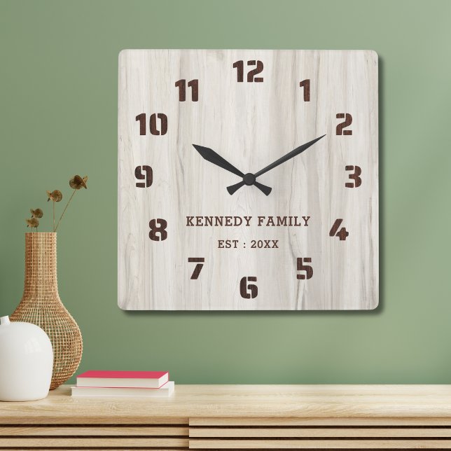 Horloge Carrée Rustique Bois naturel Nom de famille Ferme (Créateur téléchargé)