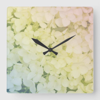 Horloge Carrée  Soft Pastel Rainbow Hydrangea