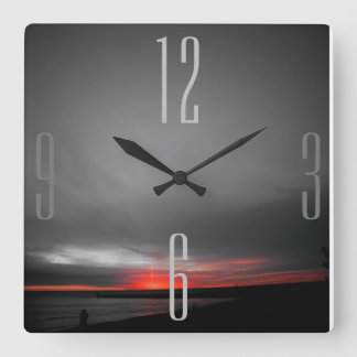 Horloge Carrée Soleil rouge gris noir