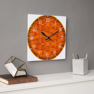 Horloge Carrée Time and illustrated art on your wall.