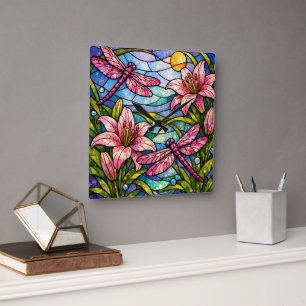 Horloge Carrée Vitraux Fleurs de Lys et Libellules Rose