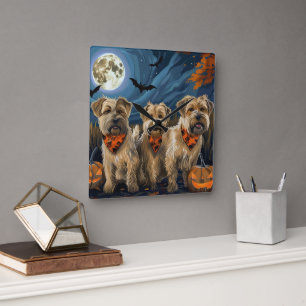 Horloge Carrée Wheaten Terrier Halloween Éffrayant