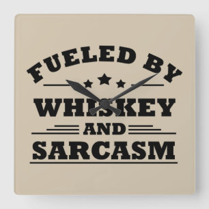 Horloge Carrée Whiskey cite d'amusants propos d'alcool