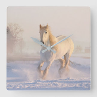 Horloge Carrée White Horses dans Snow Photo Wall Clock