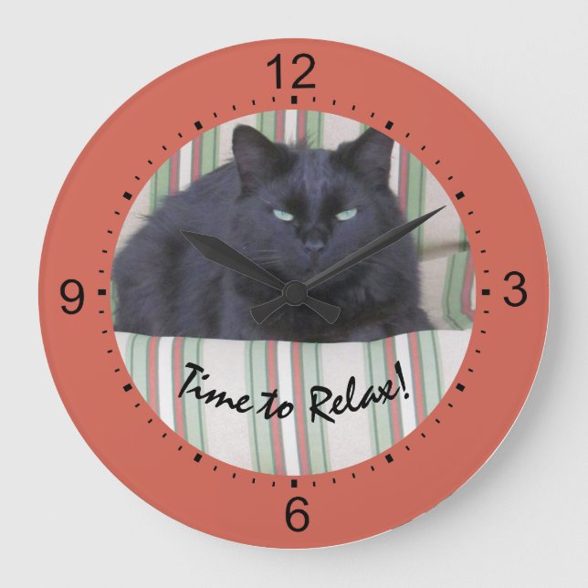 Horloge - Chat noir sur coussins (Recto)
