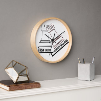 Horloge Chess Rook Wall Clock – "I Move Unseen, I Conquer 