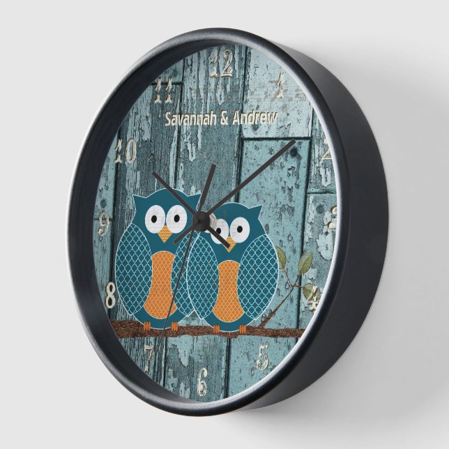 Horloge Chouettes Inséparables en bois d'Aqua Rustique per (Angle)