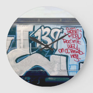 Horloge classique du graffiti Kel139