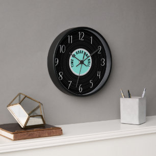 Horloge cool faux enregistrement rétro temps rock roll ajo