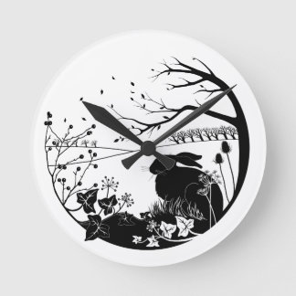 Horloge de silhouette de lièvres