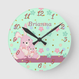 Horloge des enfants avec des lapins roses