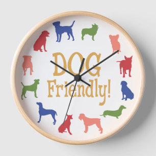 Horloge Dog Friendly with different breeds in colors