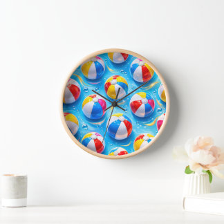 Horloge Fête au bord de la piscine en été