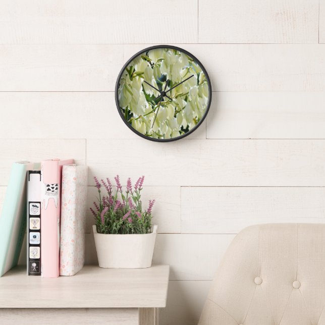 Horloge Flore Neutre Botanique Blanche Lys Par Ava (Salle de lecture)