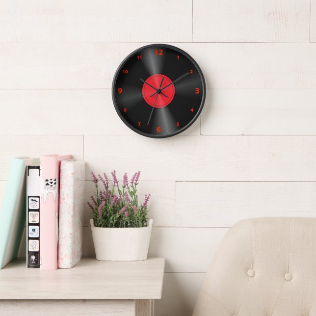 Horloge grande rouge et noire, album de disques, r (Salle de lecture)
