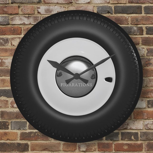 Horloge Hubcap pour roue de voiture classique (Transform your garage or man cave into a stylish retreat. )