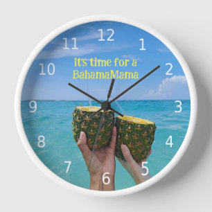 Horloge Il est temps pour une BahamaMama, avec des ananas