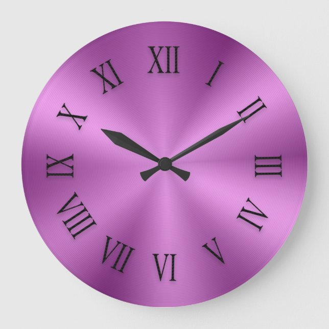 Horloge métallique rose clair avec chiffres romain (Recto)