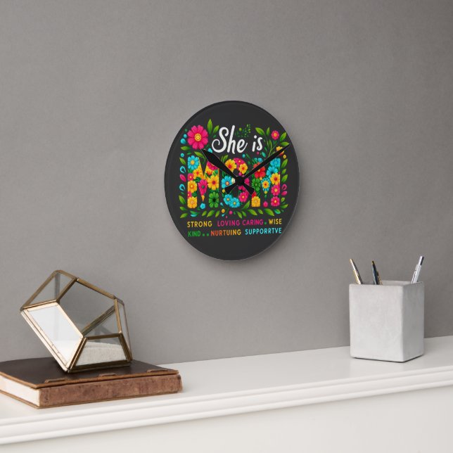 Horloge murale avec elle est maman Design (Bureau)