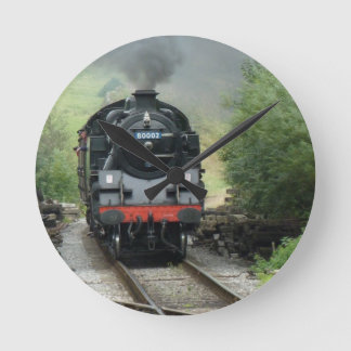 Horloge murale avec l'image de train de vapeur sur