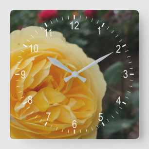 Horloge murale carré de fleurs de rose jaune