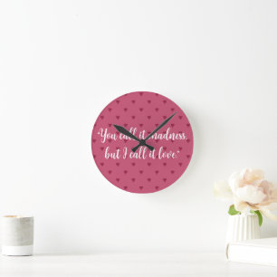 Horloge murale coeurs rouges