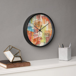 Horloge murale collage de journaux abstraits color