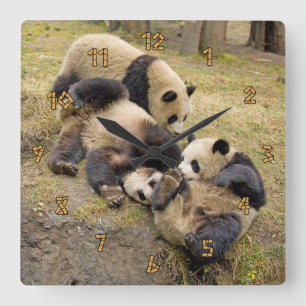 Horloge murale de jeu de CUB du panda trois