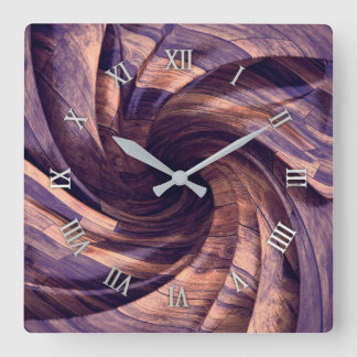 Horloge murale en bois mauve