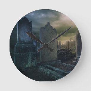 Horloge murale gothique du cimetière