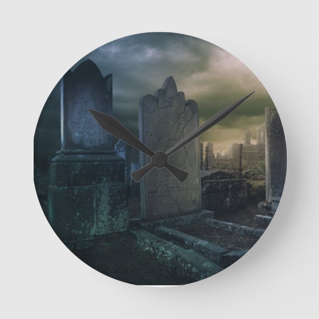 Horloge murale gothique du cimetière (Recto)