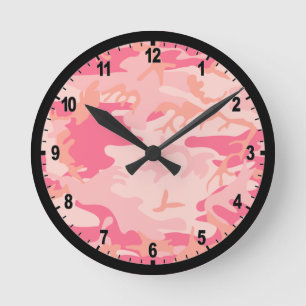 Horloge murale rose de Camo de camouflage