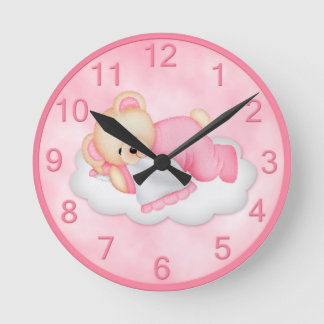 Horloge murale somnolente de rose d'ours