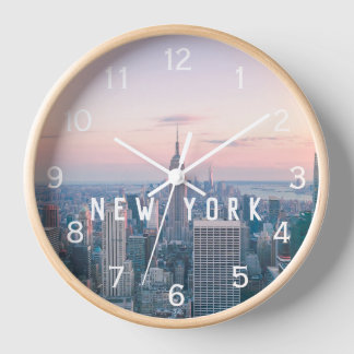Horloge New York Manhattan Texte rose bleu Skyline Sunset