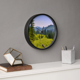 Horloge Paysage de montagne et de forêt, État de Washingto