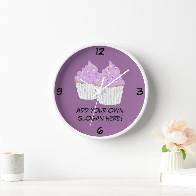 Horloge Personnaliser de ce graphique Lilac Cupcake (Maison)