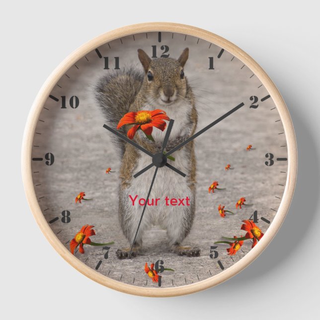 Horloge Personnaliser l'écureuil mignon avec des fleurs (Recto)