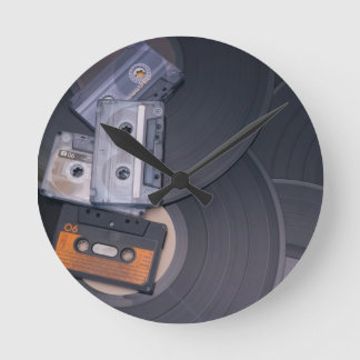 Horloge Ronde 80's Retro Cassette Tapes and Vinyl Records