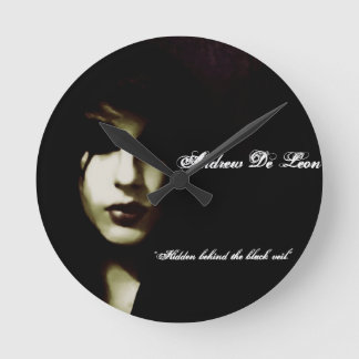 Horloge Ronde Andrew De Leon