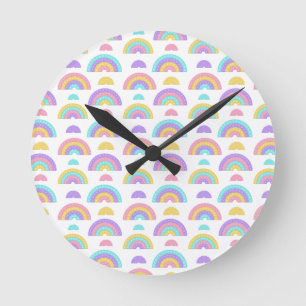 Horloge Ronde Arc-en-ciel rose, lavande et jaune minimal