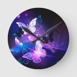 Horloge Ronde Arrière - plan avec papillons de nuit