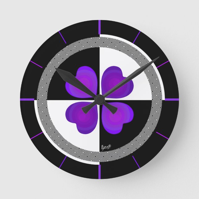 Horloge Ronde B&W Purple Hearts Beating (Recto)