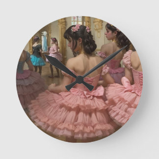 Horloge Ronde Bailarinas en una gran sala de estilo rocóco